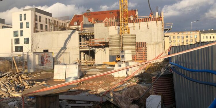We Wrocławiu powstaje nowy sąd. Widać już pierwsze efekty! [ZDJĘCIA]