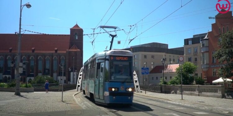 Czarna seria, czarny piątek w MPK Wrocław. Zerwała się sieć trakcji na pętli Sępolno!