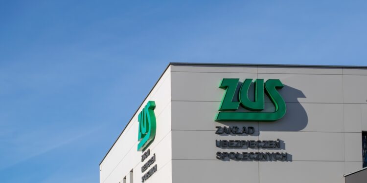 Zwolnienia lekarskie do kontroli. ZUS przeprowadził ich ponad 10 tysięcy w I kwartale 2023 roku