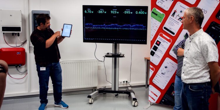 We Wrocławiu otwarto innowacyjne laboratorium. Umożliwi pracę nad rozwiązaniami w zakresie oszczędzania energii
